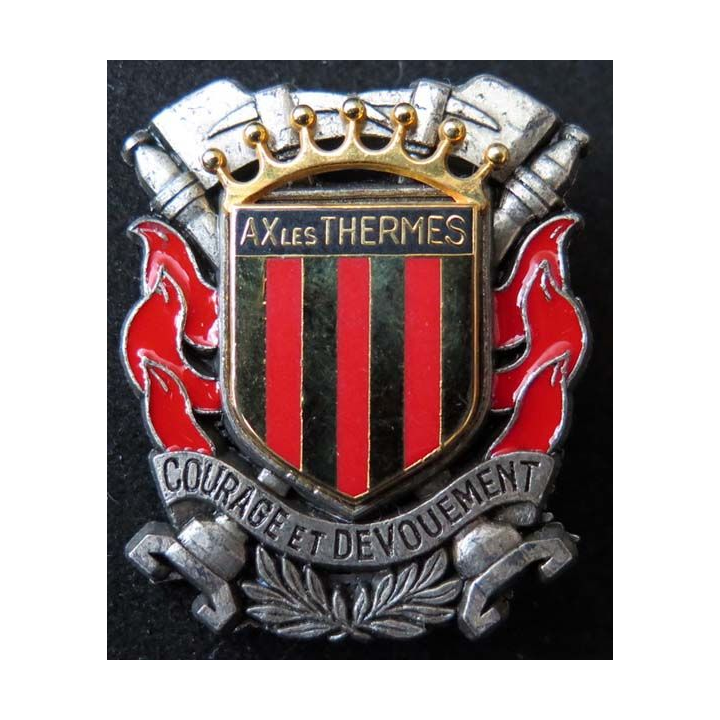 insigne métallique pompiers de Ax les Thermes de fabrication Ballard