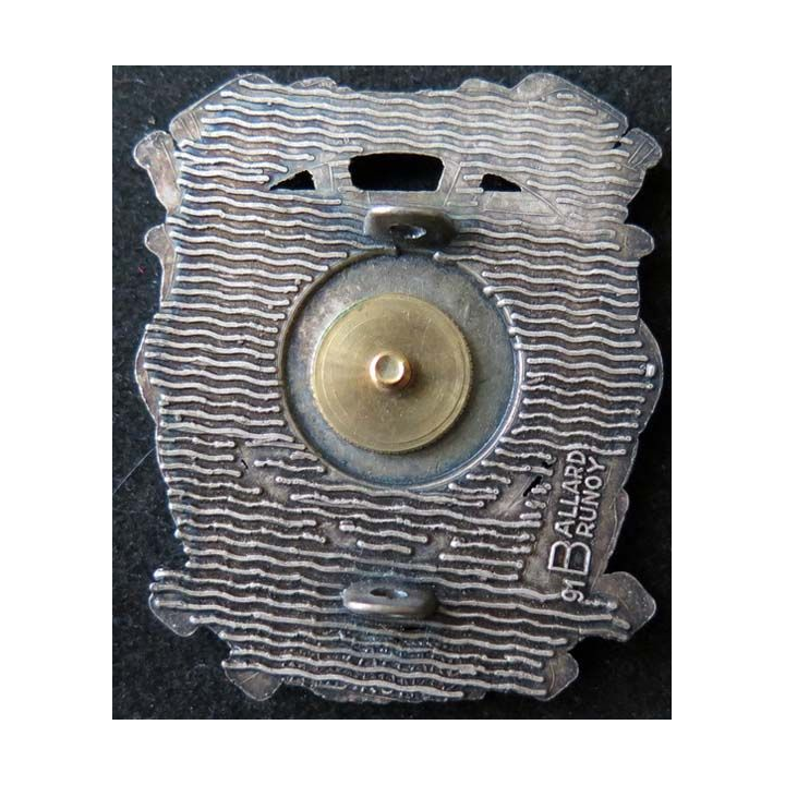 insigne métallique pompiers de Boen de fabrication Ballard