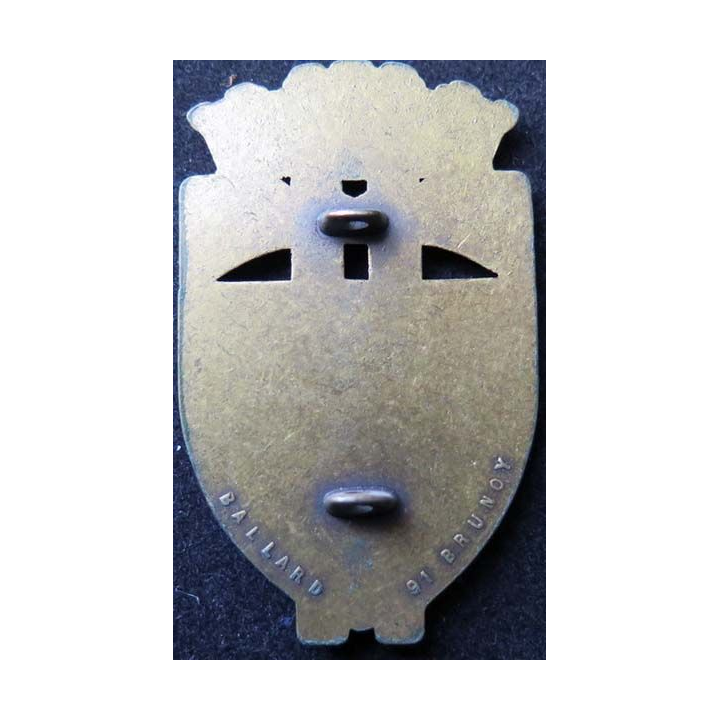 insigne métallique pompiers de Viroflay de fabrication Ballard