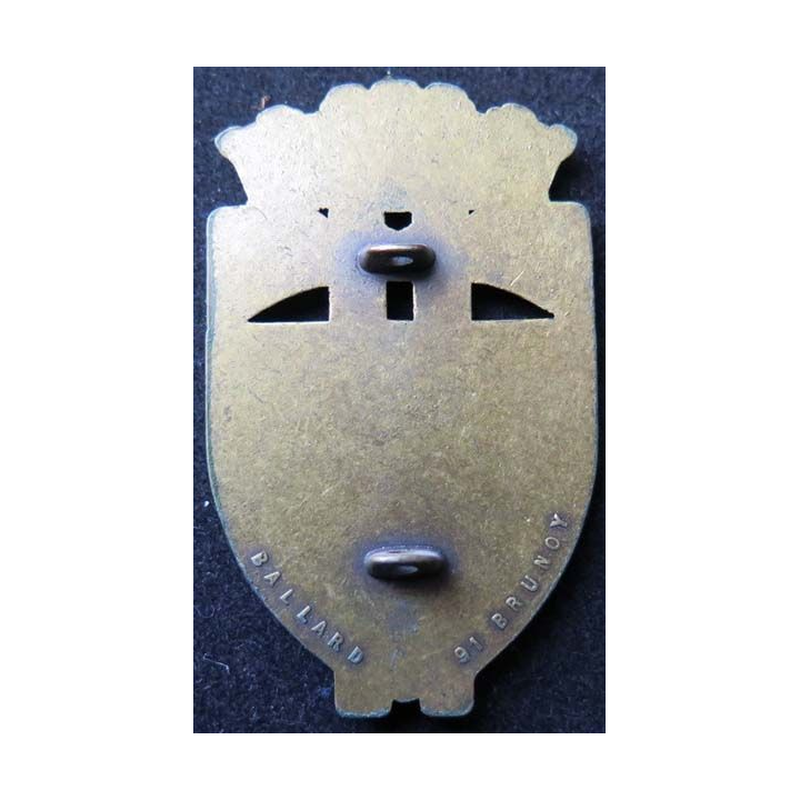 insigne métallique pompiers de Viroflay de fabrication Ballard