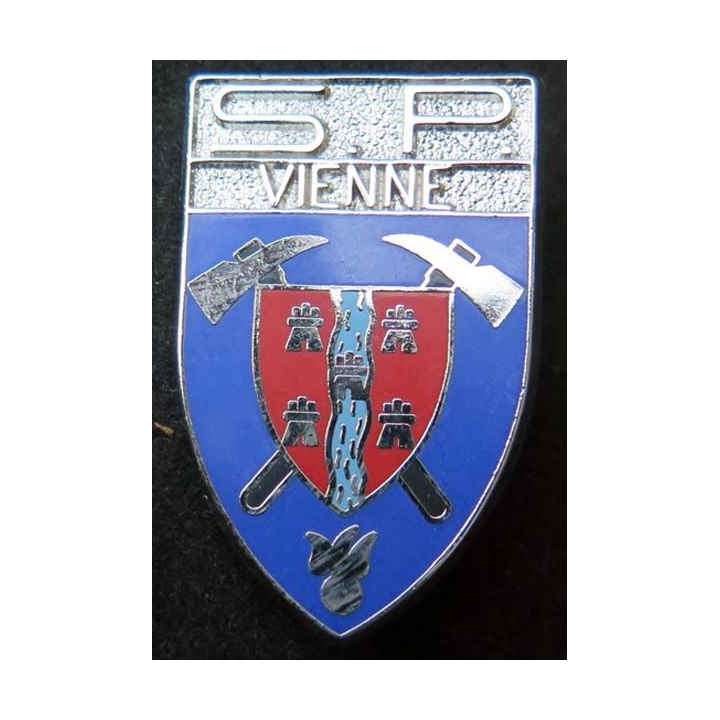 insigne métallique pompiers de Vienne (bandeau argent brillant) de fabrication Ballard