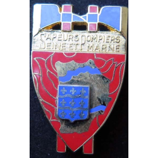 insigne métallique pompiers de Seine et Marne de fabrication Ballard