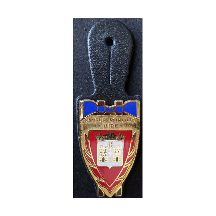insigne métallique pompiers de Vire  de fabrication Ballard