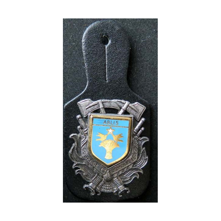 insigne métallique pompiers de Ablis de fabrication Ballard