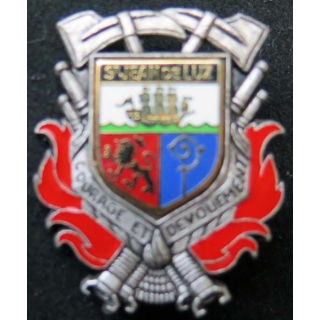 insigne métallique pompiers de Saint Jean de Luz de fabrication Ballard