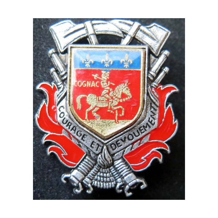 insigne métallique pompiers de Cognac de fabrication Ballard