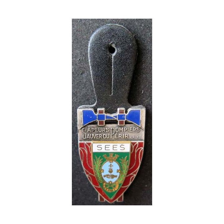 insigne métallique pompiers de Sees fabrication Ballard