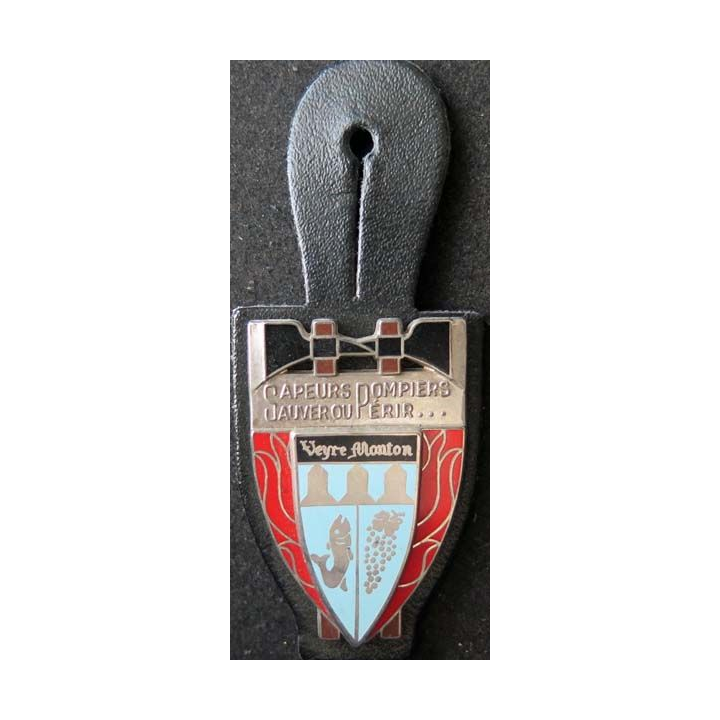 insigne métallique pompiers de Veyre Monton fabrication Ballard