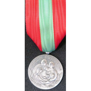 médaille de la famille française de la République Française