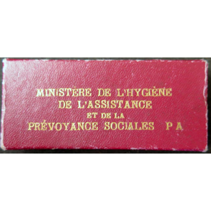 hygiène assistance prévoyance sociales boite médaille