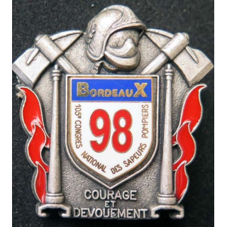 insigne métallique du 105° congrès national des pompiers Bordeaux