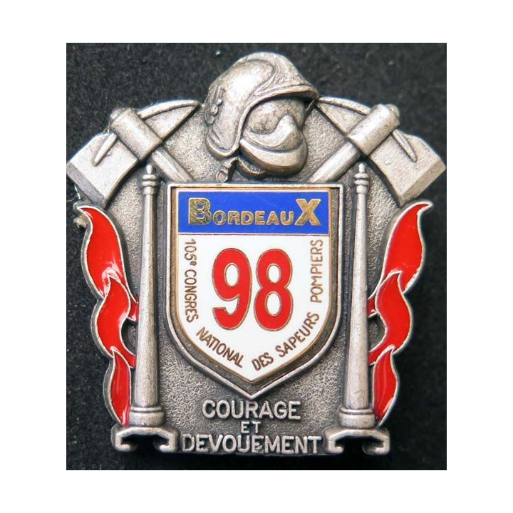 insigne métallique du 105° congrès national des pompiers Bordeaux