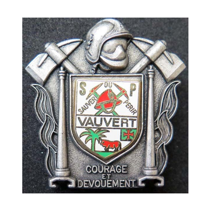 insigne métallique pompiers de Vauvert fabrication Ballard