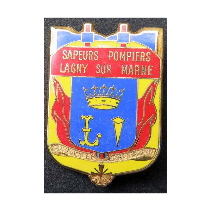 insigne métallique pompiers de Lagny Sur Marne 