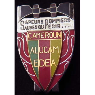 insigne métallique pompiers du Cameroun fabrication Ballard