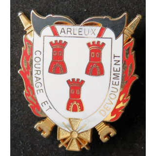 insigne métallique pompiers district de Arleux de fabrication Ballard
