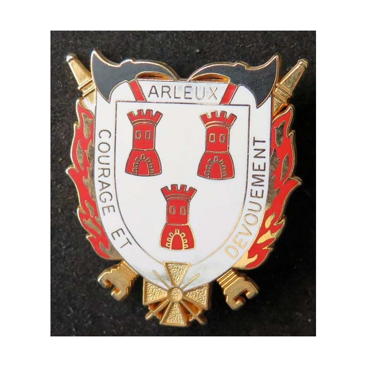 insigne métallique pompiers district de Arleux de fabrication Ballard
