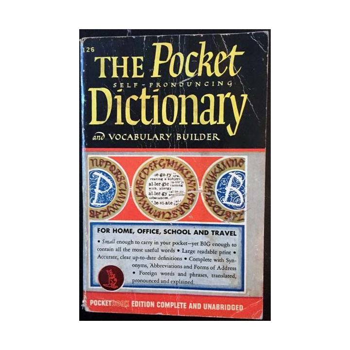 1. The pocket self-pronouncing dictionary and vocabulary builder de W. J. Pelo aux éditions Pocket Books