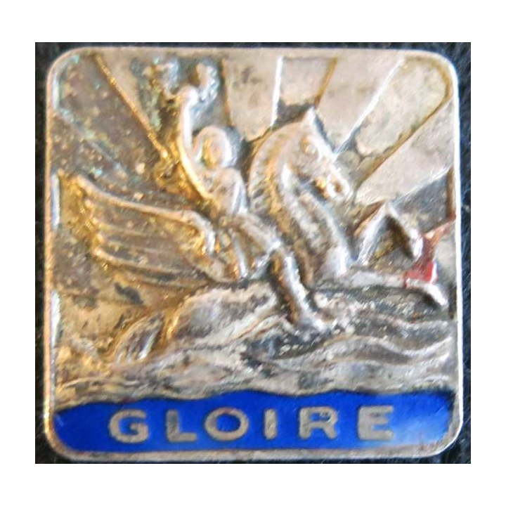 GLOIRE : Croiseur Gloire fabrication Augis Lyon en émail épingle cassée