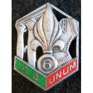 6° REG : Insigne métallique du 6° Régiment étranger de Génie marquage GD au dos en émail 