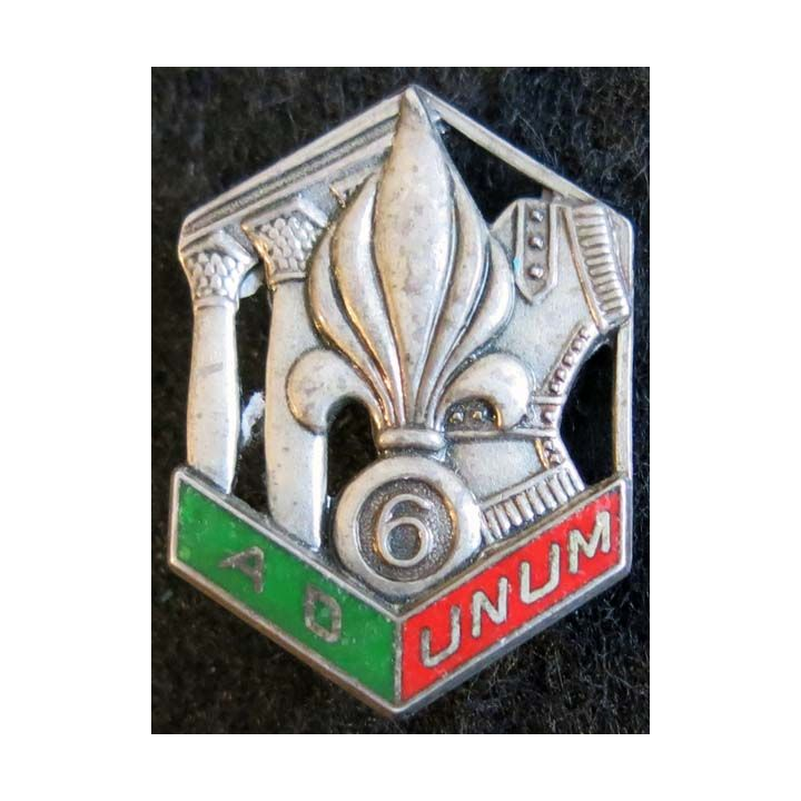 6° REG : Insigne métallique du 6° Régiment étranger de Génie marquage GD au dos en émail 