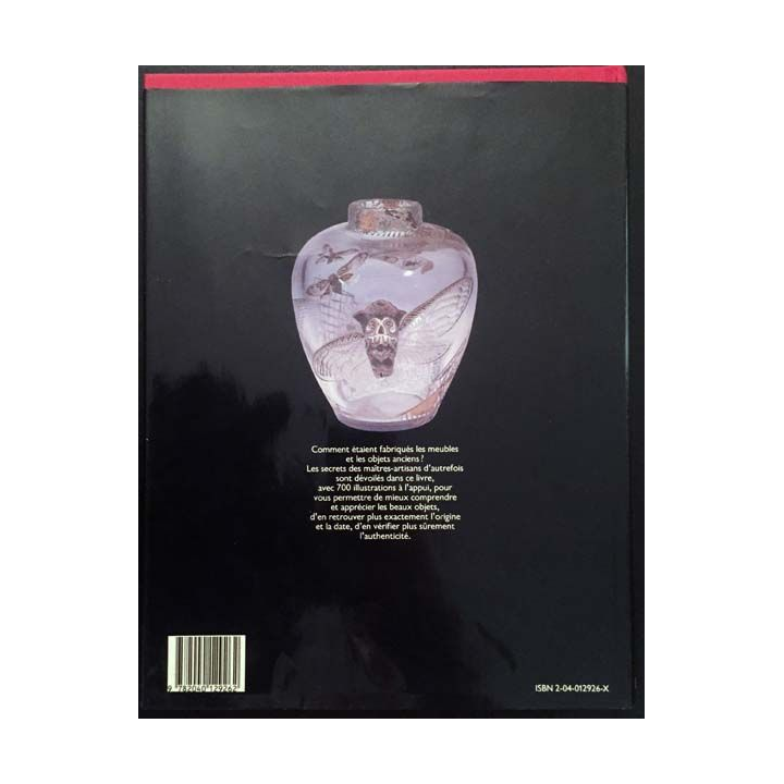 1. Meubles et objets d'art du monde entier sous la direction d'Elisabeth Drury aux éditions Bordas