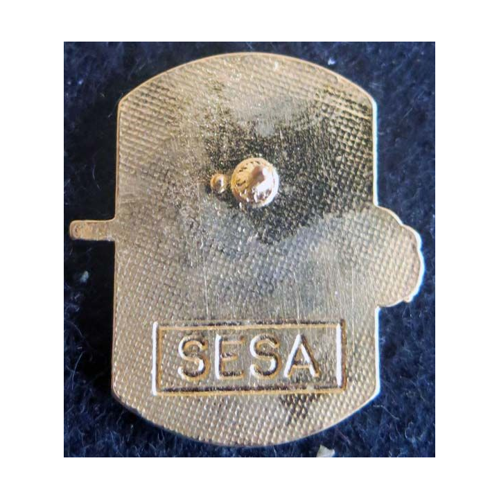 DESERT STORM : pin's métallique du M 60 Patton de fabrication Sesa