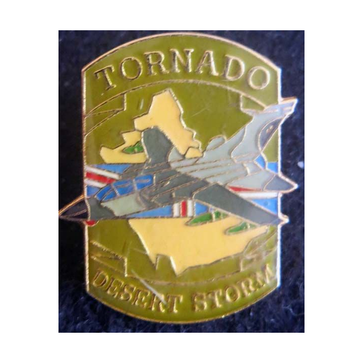 DESERT STORM : pin's métallique de l'avion Tornado de fabrication Sesa