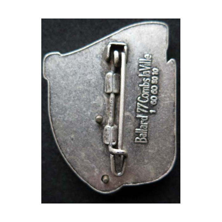 1° RI : insigne de la 11° compagnie du 1° régiment d'infanterie de fabrication Ballard