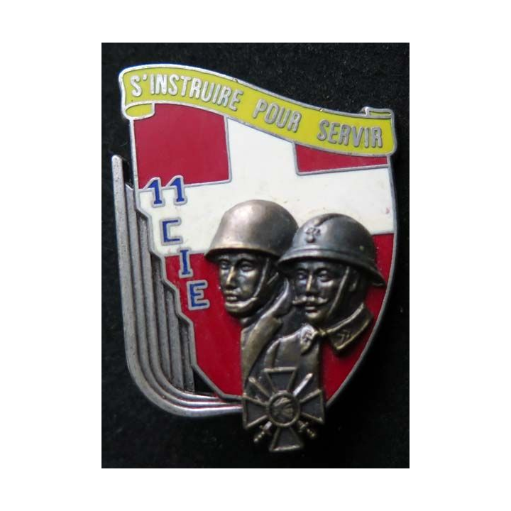 1° RI : insigne de la 11° compagnie du 1° régiment d'infanterie de fabrication Delsart