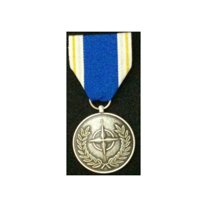 OTAN : médaille du mérite de l'OTAN