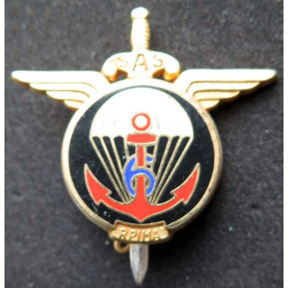 6° RPIMA : insigne métallique du 6° régiment parachutiste d'infanterie de marine de fabrication Ballard H. 721 modèle doré