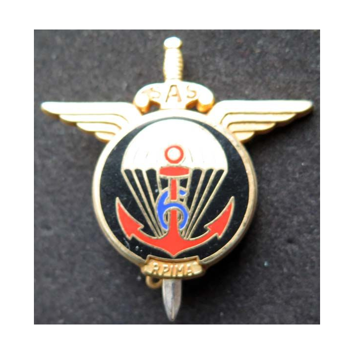 6° RPIMA : insigne métallique du 6° régiment parachutiste d'infanterie de marine de fabrication Ballard H. 721 modèle doré