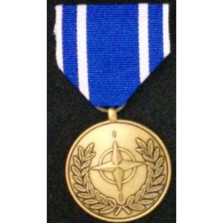 OTAN : médaille commémorative de l'OTAN en Macédoine