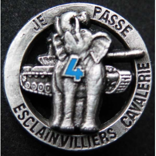 CUIRS : insigne du 4° escadron du 3° régiment de cuirassiers de fabrication Ballard