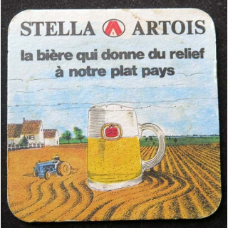 Sous verre Stella Artois la bière qui donne du relief à notre plat pays