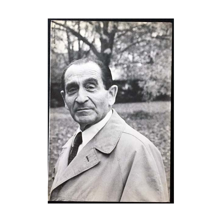 1. Choisir Conversation avec Jean Bothorel de Pierre Mendès France aux éditions Stock