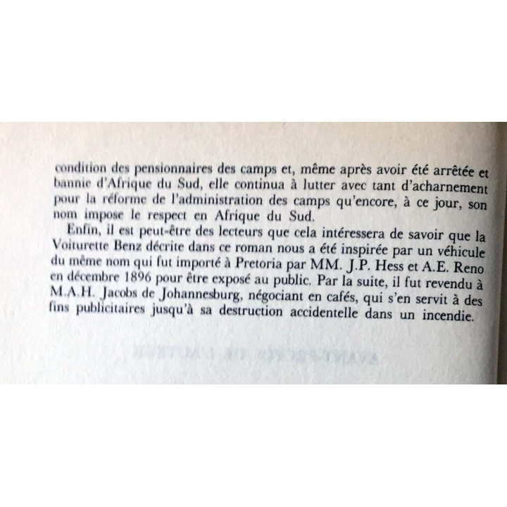 1. Aussi loin que s'étend la plaine de Christina Laffeaty aux éditions Robert Laffont