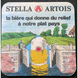Sous verre Stella Artois la bière qui donne du relief à notre plat pays