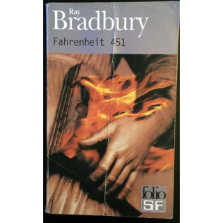 1. Fahrenheit 451 de Ray Bradbury aux éditions Denoël