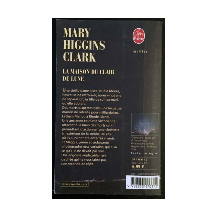 1. La Maison du clair de lune de Mary Higgins Clark aux éditions Albin Michel