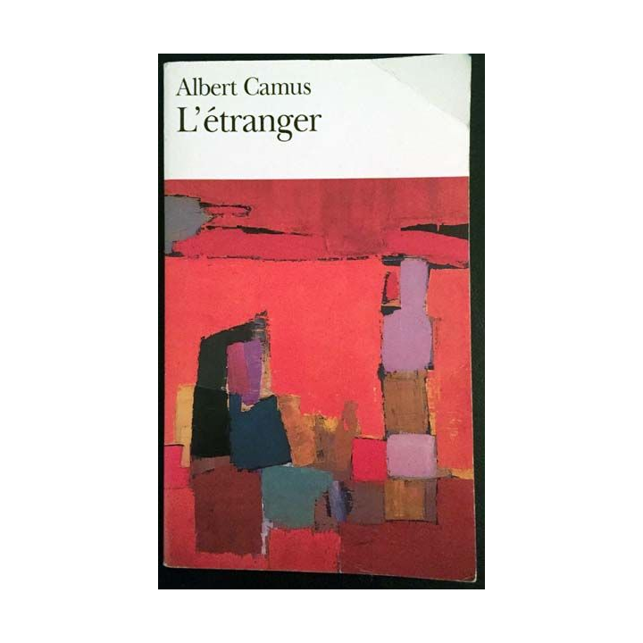 1. L'étranger de Albert Camus aux éditions Gallimard
