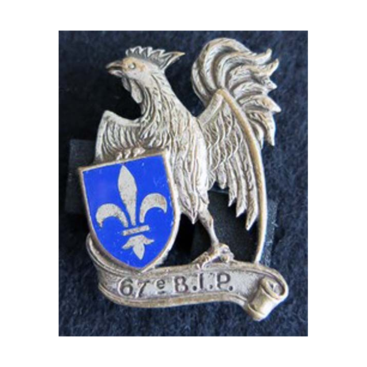 67° bataillon d’Infanterie portée en émail dos lisse