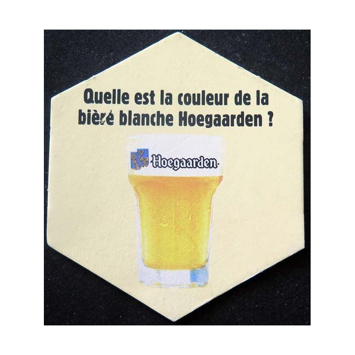 Quelle est la couleur de la bière blanche Hoegaarden sous verre à bière