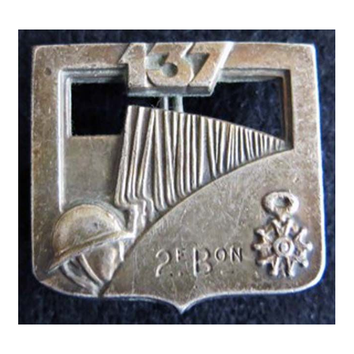 137° régiment d'infanterie 2° bataillon  Arthus Bertrant Paris dos embouti lisse