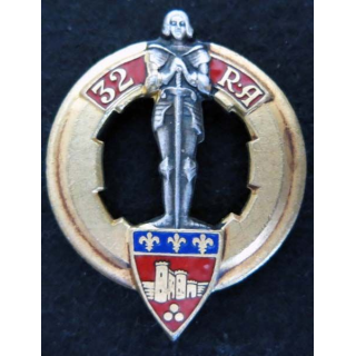 32° régiment d'artillerie Drago Béranger déposé H. 112 en émail