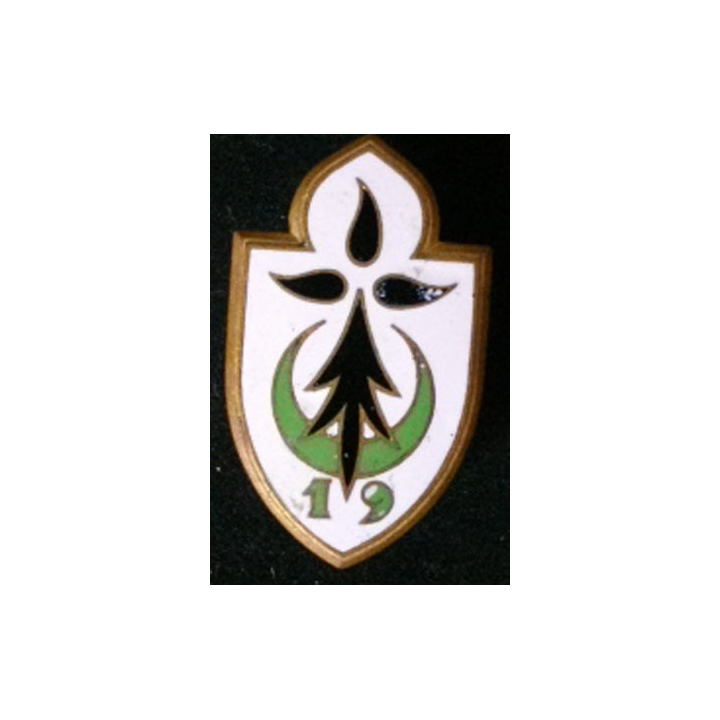 19° division d'Infanterie de fabrication Drago Paris G. 1212 en émail