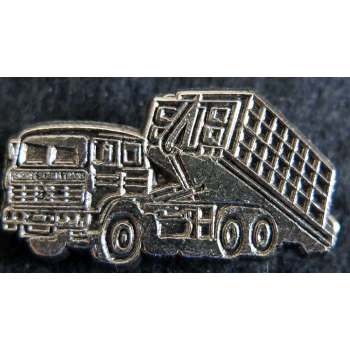 VTL  argenté 34X18 mm Matriculé N° 271 épingle sertie