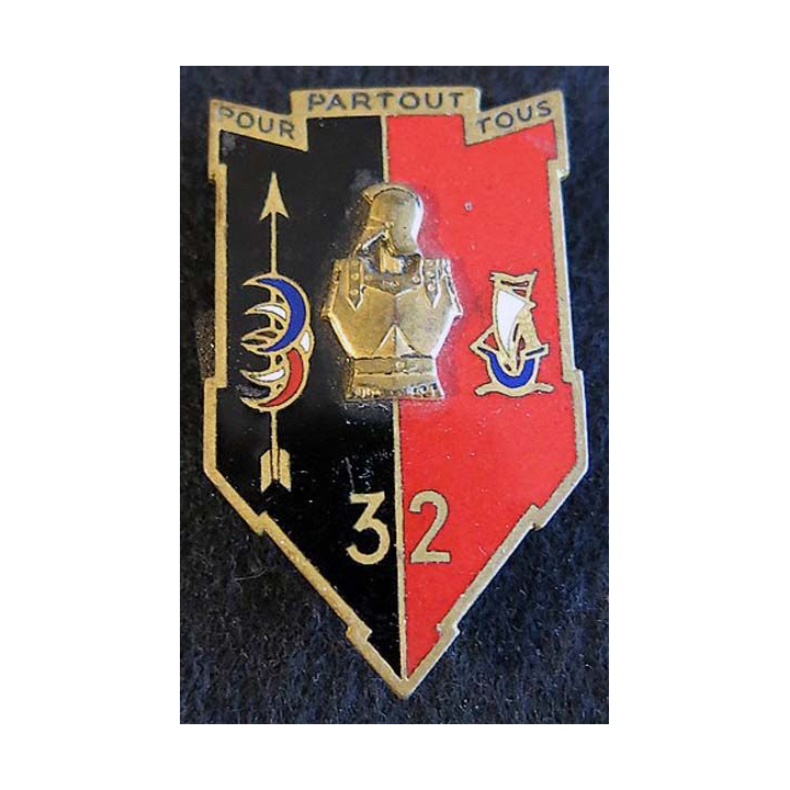 32° bataillon du Génie Drago Paris G. 1018 en émail 