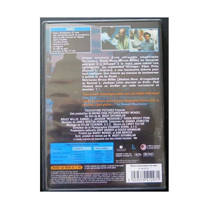 DVD intitulé " l'Incassable " film avec Bruce Willis et Samuel Jackson